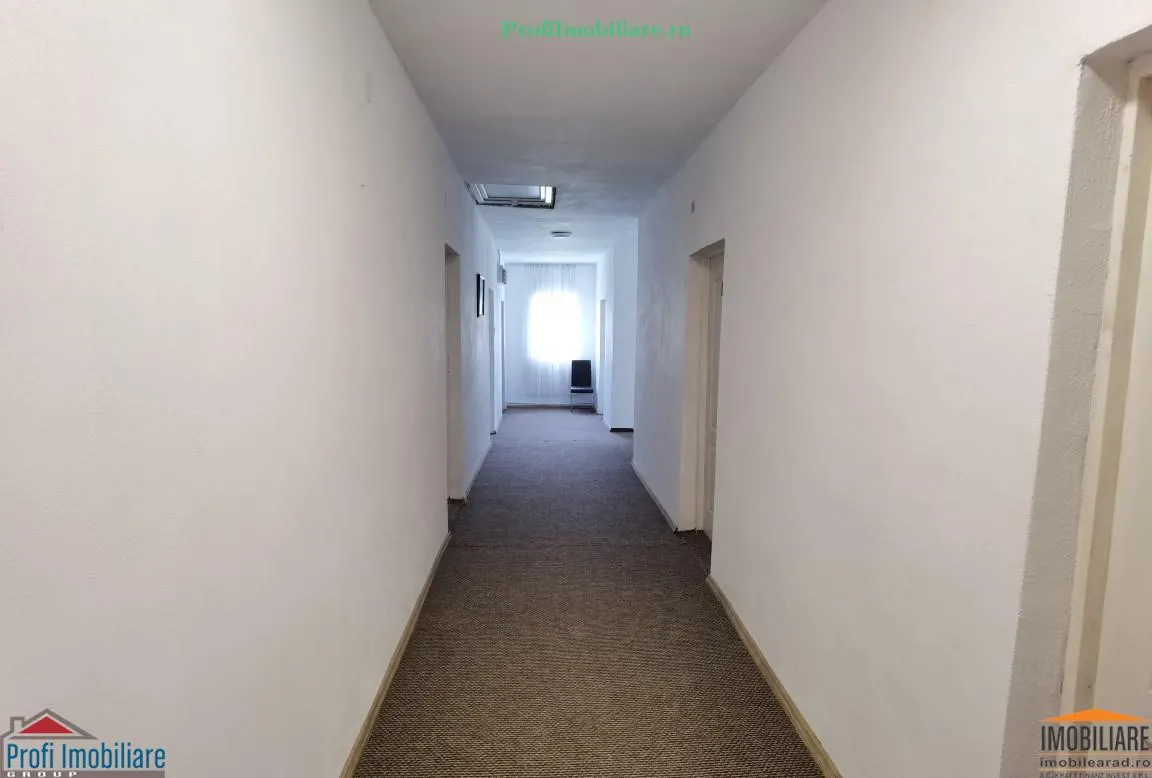 Pensiune in Paulis cu 20 de camere si teren 4.500 mp - jud. Arad - foto 4