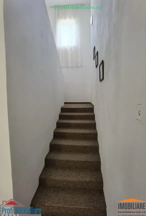 Pensiune in Paulis cu 20 de camere si teren 4.500 mp - jud. Arad - foto 7