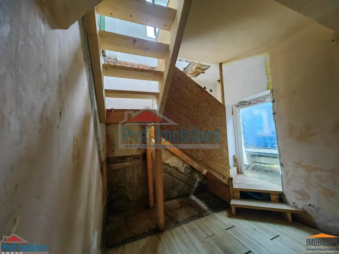 Teren de 1000 mp cu Hale - Parneava - Arad - foto 7