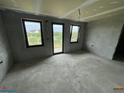 Casa noua cu 6 camere in SAGU la principala - jud. Arad - foto 11