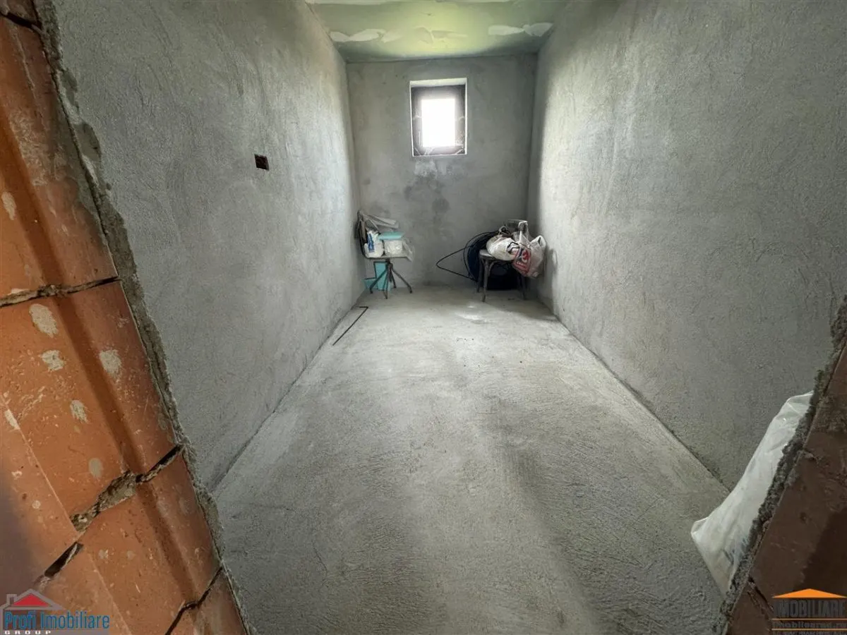 Casa noua cu 6 camere in SAGU la principala - jud. Arad - foto 14