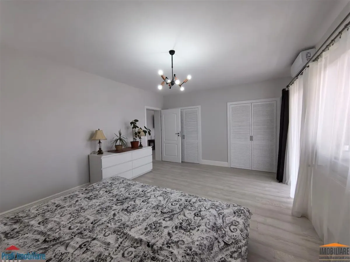 Vila impunatoare cu 6 camere spatioase in stil american - foto 16