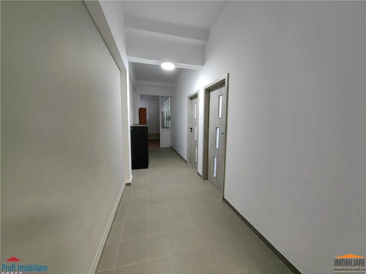 BIROURI - LOCUINTA - AFACERE ARAD | 40 LOCURI | MOBILIER NOU | ARADUL NOU | 185.000 € - foto 10