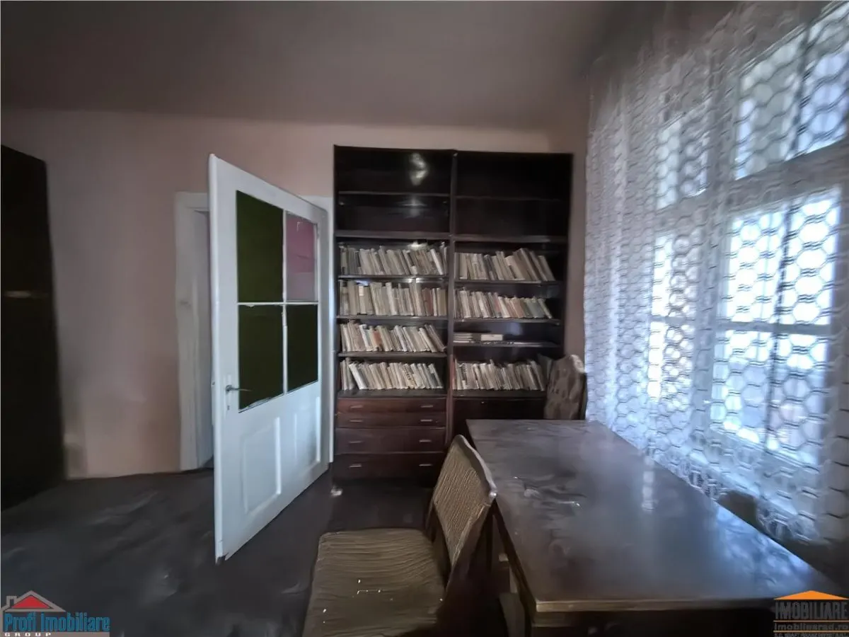 Casa cu 3 camere si pivnita in Lipova - foto 7