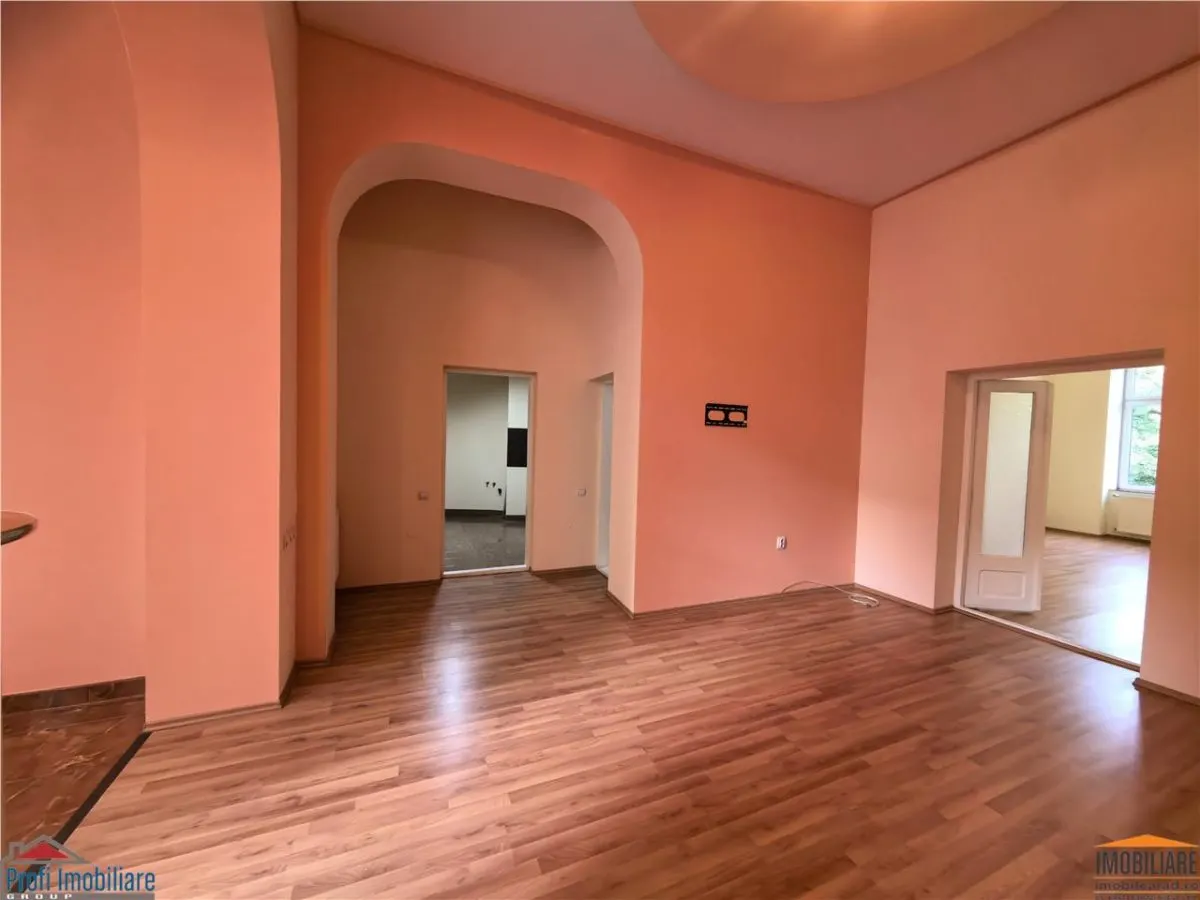 Apart 3 camere etaj 1 la KM 0 - Primaria Arad - foto 4