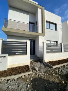 Modern Villa with Panoramic Terrace, Gai - foto 15