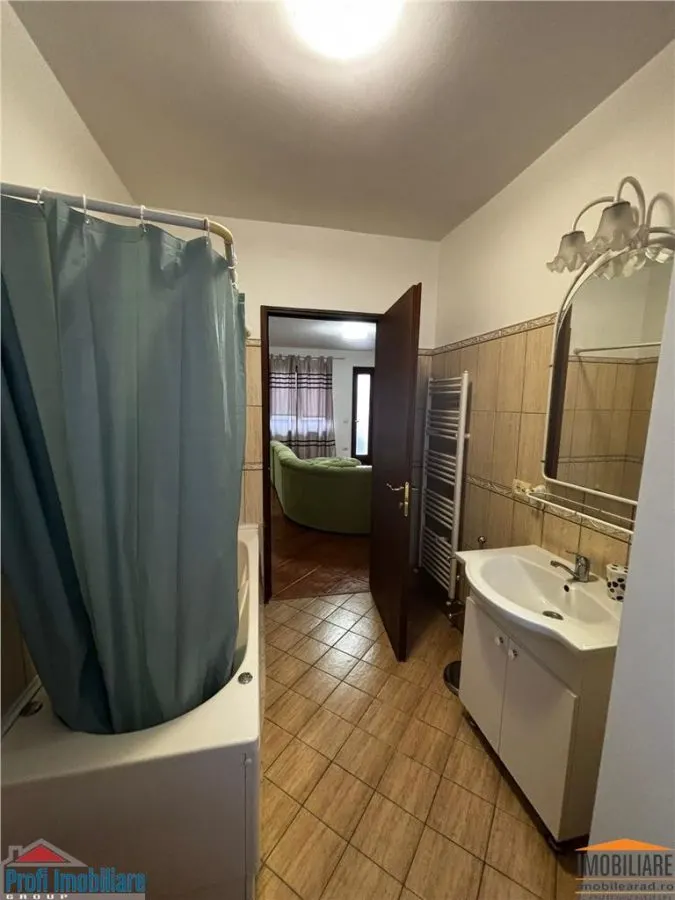 Inchiriez apartament 3 camere la casa, cartier Gai Arad - foto 7