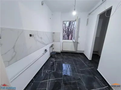 Apartament cu 2 camere renovat zona Tipografilor - Timisoara