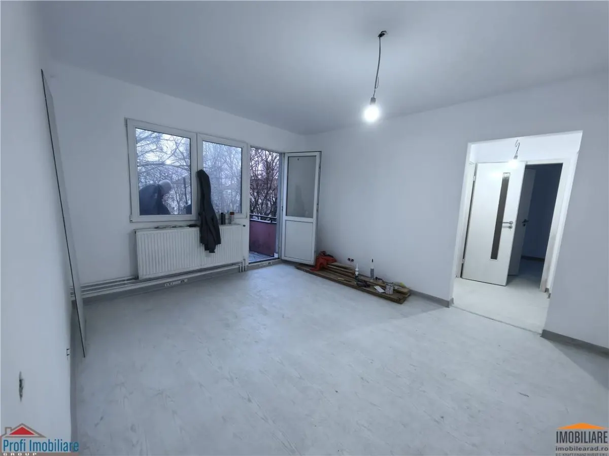 Apartamento de 2 Dormitorios Renovado, Zona Tipografilor, Timișoara - foto 3