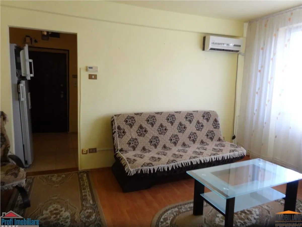 Inchiriez apartament cu 2 camere, et. 1- Podgoria - foto 11