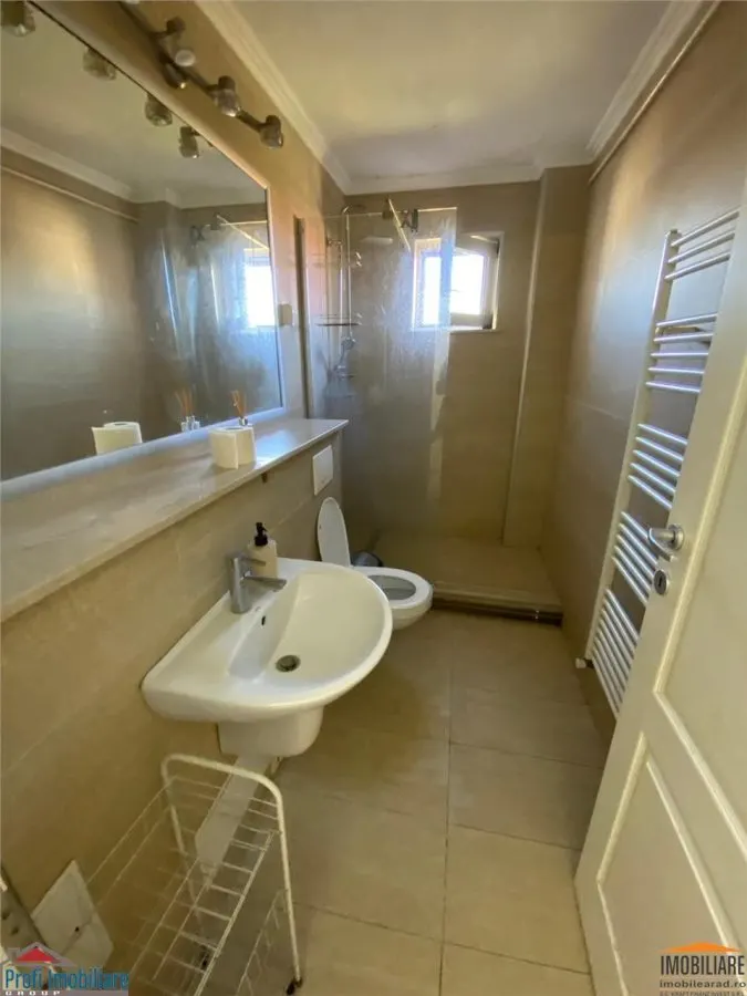 Inchiriez apartament 2 camere ultracentral - foto 9