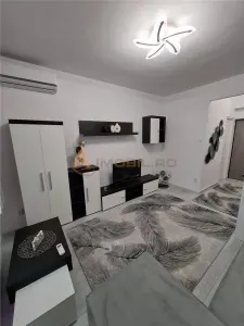 Studio Luxe – Quartier Nicolina (Podu Roș) – Design Contemporain - foto 13