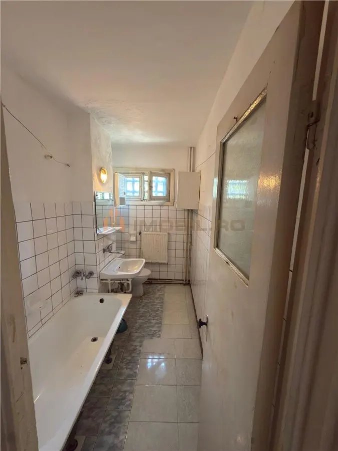 Apartamento de 2 Dormitorios, Podu Ros – Primaverii – Centro de Iași - foto 4
