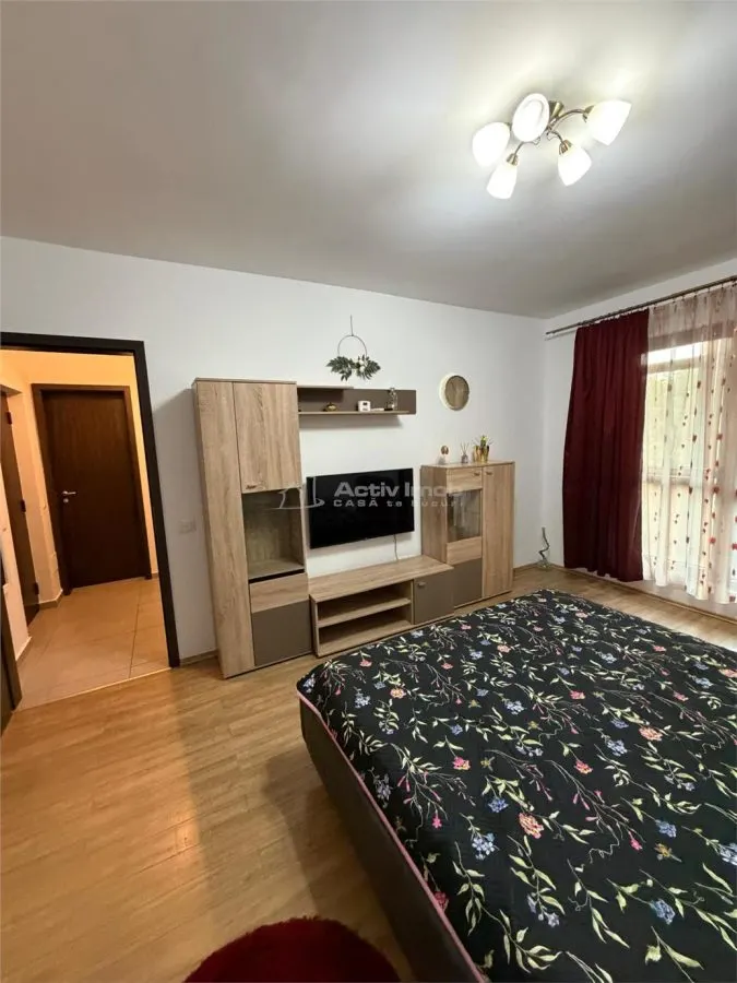 Garsoniera la prima inchiriere-Coralului-Mobilata modern-Parcare - foto 2