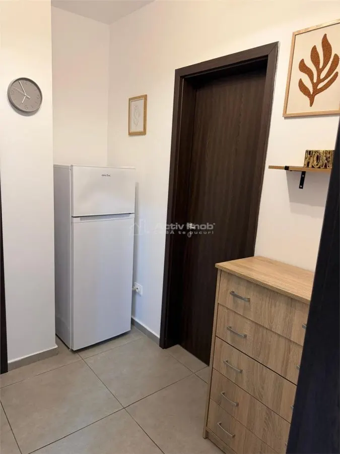 Garsoniera la prima inchiriere-Coralului-Mobilata modern-Parcare - foto 9