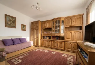 منزل في شارع بيلديسيانو – أرض 1,400 م²، أورادياه - foto 5