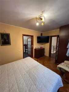 Maison Rénovée, Place Centrale, Galați - foto 5