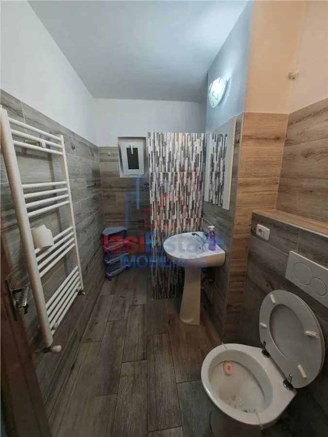 Apartamento de 4 Dormitorios, Distribución Independiente, 85 m², en Venta en Frumoasa - foto 7