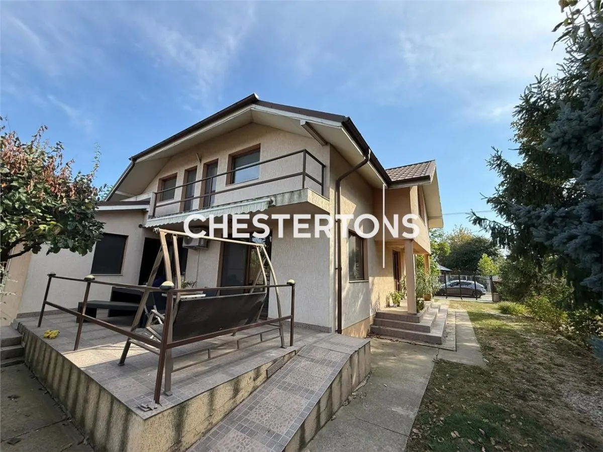 Villa Individual de 7 Dormitorios, Amueblada y Equipada, Terreno 1.110 m², Garaje, Stoenesti, Giurgiu - foto 1