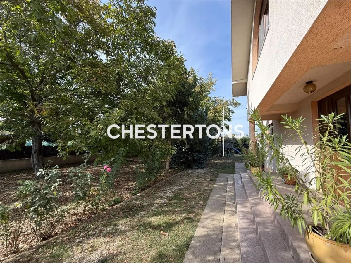 Villa Individual de 7 Dormitorios, Amueblada y Equipada, Terreno 1.110 m², Garaje, Stoenesti, Giurgiu - foto 5