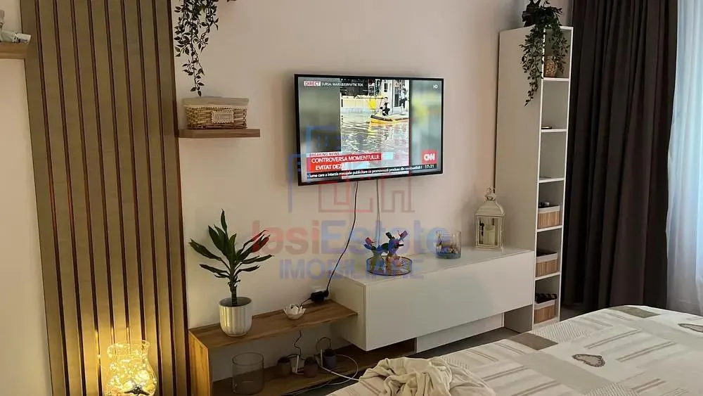2-Bedroom Semi-Separated Apartment, 35 sqm, Nicolina, Iași - foto 2
