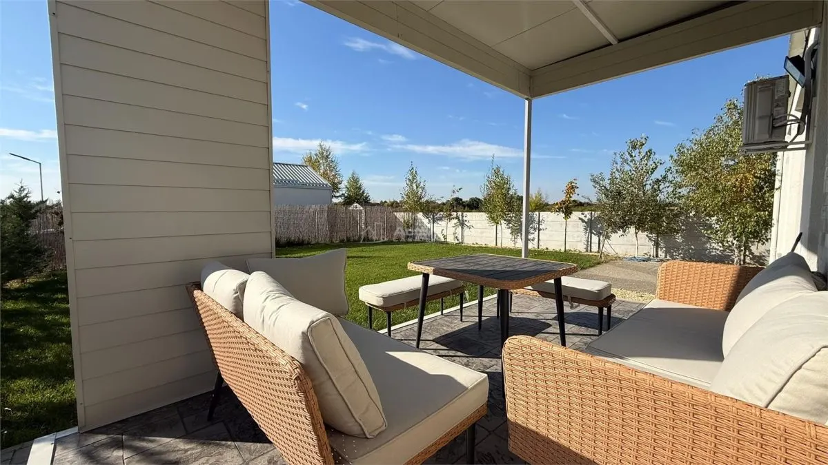 Villa Moderna Planta Baja - Ostratu - 4 Dormitorios - 2 Baños - 90m² - 390m² Jardín - foto 2
