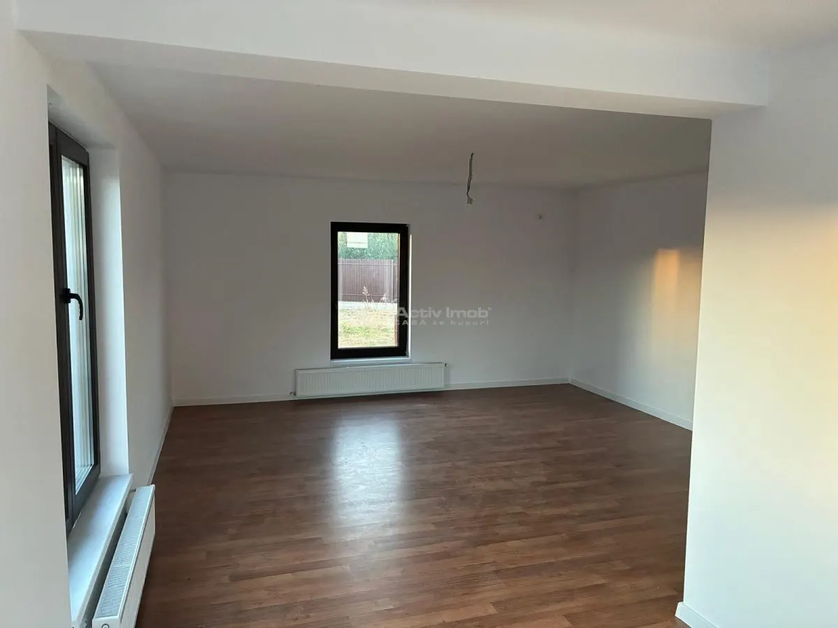 Villa Independiente, Samurcasi Buftea – 4 Dormitorios, 3 Baños, 160m² – 477m² Terreno - foto 2