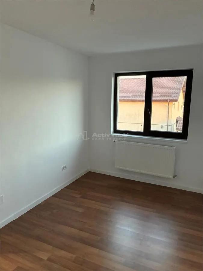 Villa Independiente, Samurcasi Buftea – 4 Dormitorios, 3 Baños, 160m² – 477m² Terreno - foto 16