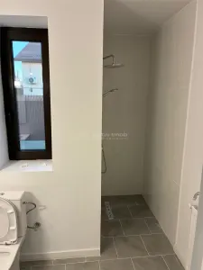 Villa Independiente, Samurcasi Buftea – 4 Dormitorios, 3 Baños, 160m² – 477m² Terreno - foto 17