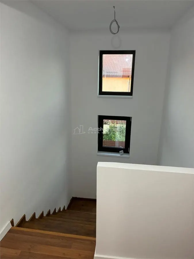 Villa Independiente, Samurcasi Buftea – 4 Dormitorios, 3 Baños, 160m² – 477m² Terreno - foto 23