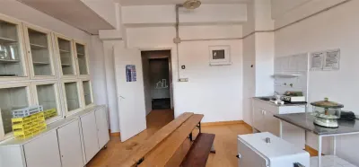 Reșița Policlínica Centro Consultorios Médicos 12–50 m² - foto 11