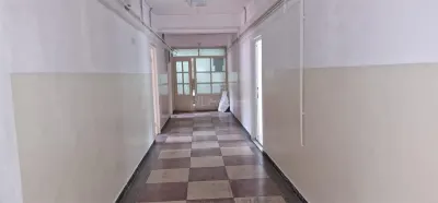 Reșița Policlínica Centro Consultorios Médicos 12–50 m² - foto 22