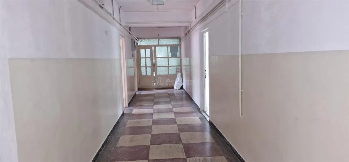 Reșița Policlínica Centro Consultorios Médicos 12–50 m² - foto 22
