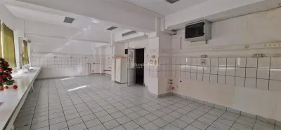 Reșița Policlínica Centro Consultorios Médicos 12–50 m² - foto 6