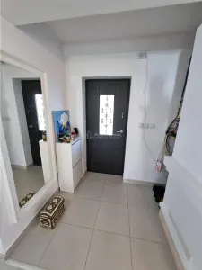 Villa Nueva en la Entrada de Buzescu – P+1 - foto 9