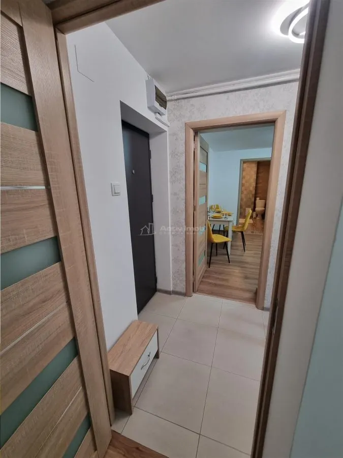 Apartament 3 camere modern et 1 Dunarii vis a vis de Liceul Teoretic bl 404 - foto 4