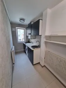 Apartament 3 camere modern et 1 Dunarii vis a vis de Liceul Teoretic bl 404 - foto 9