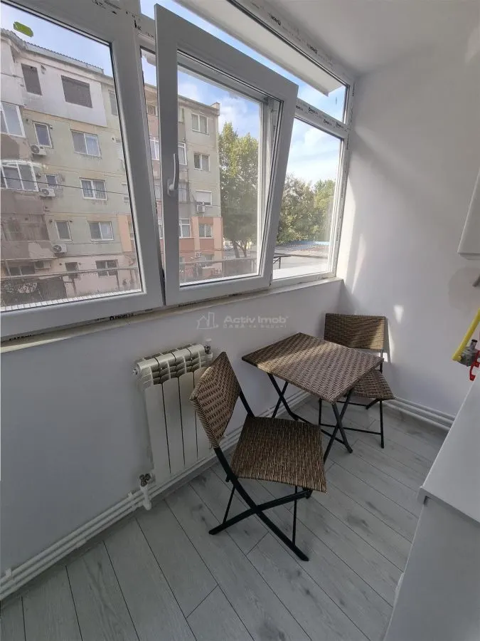 Apartament 3 camere modern et 1 Dunarii vis a vis de Liceul Teoretic bl 404 - foto 10