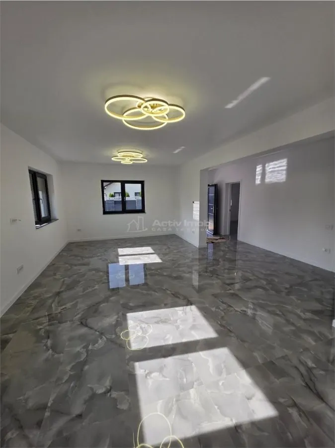 Villa – 3 Dormitorios – Cristian - foto 3