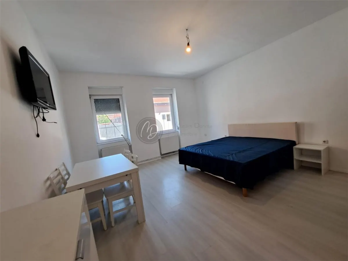 Maison Indépendante à Louer à Oradea – 350 EUR/Mois - foto 1