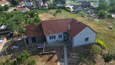Maison Solide en Briques avec Terrain Généreux à Episcopia - foto 2