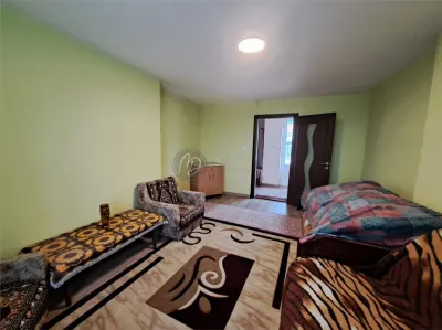 Maison Solide en Briques avec Terrain Généreux à Episcopia - foto 11
