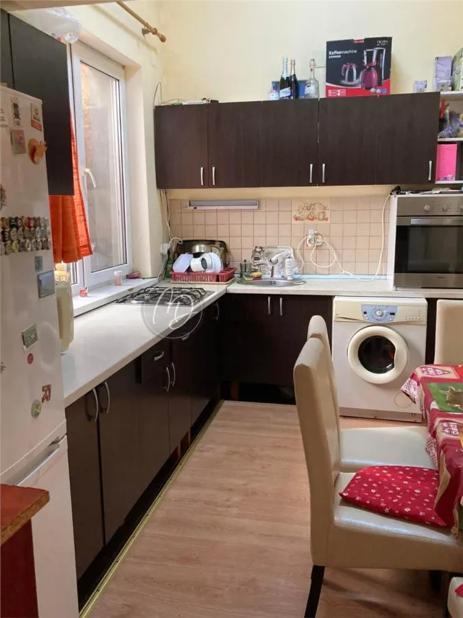 Casa de ladrillo sólido junto al Parque Petofi, Oradea - foto 1