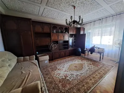 Appartement à Vendre à Marghita, Deuxième Étage – 67 m² - Marghita