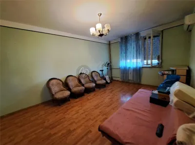 Appartement 3 Chambres, Strada Podului, Oradea - foto 2