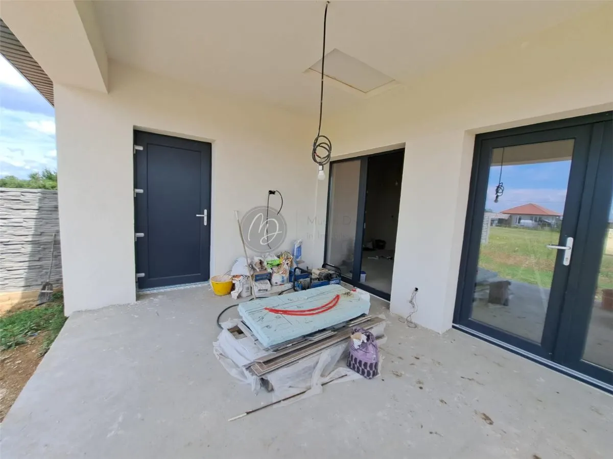 Maison Neuve à Santandrei - foto 6