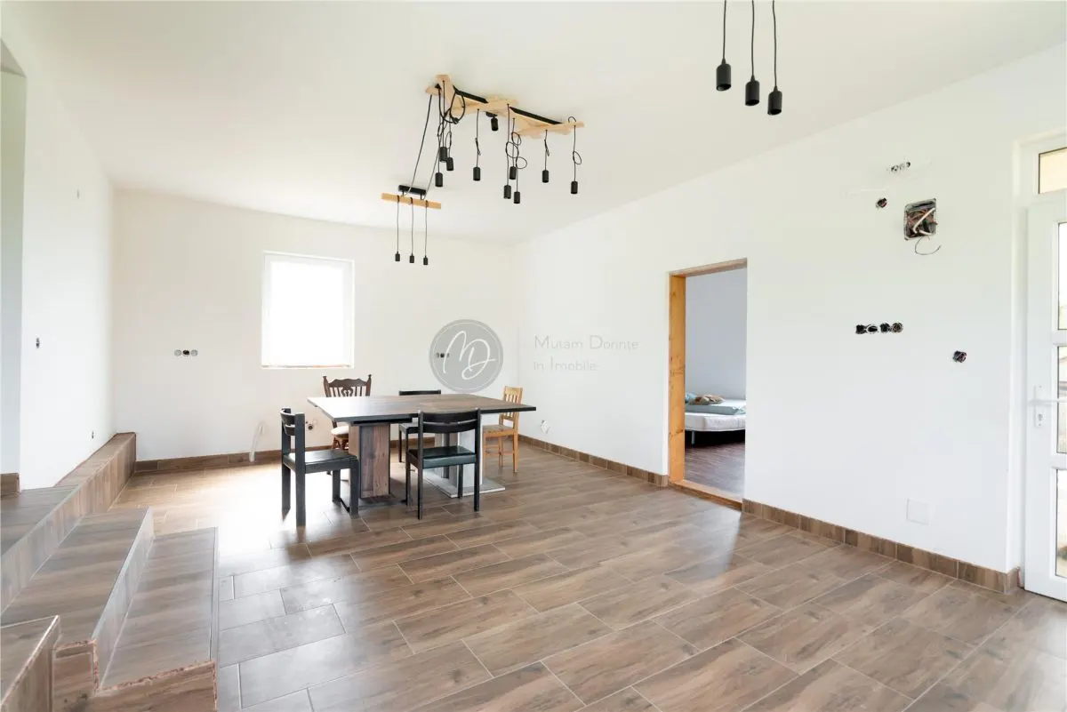 Villa Neuve avec Terrain Généreux, Oradea - foto 1