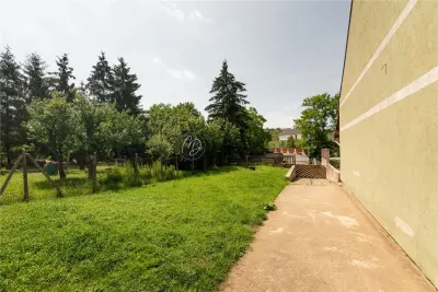 Villa Neuve avec Terrain Généreux, Oradea - foto 13