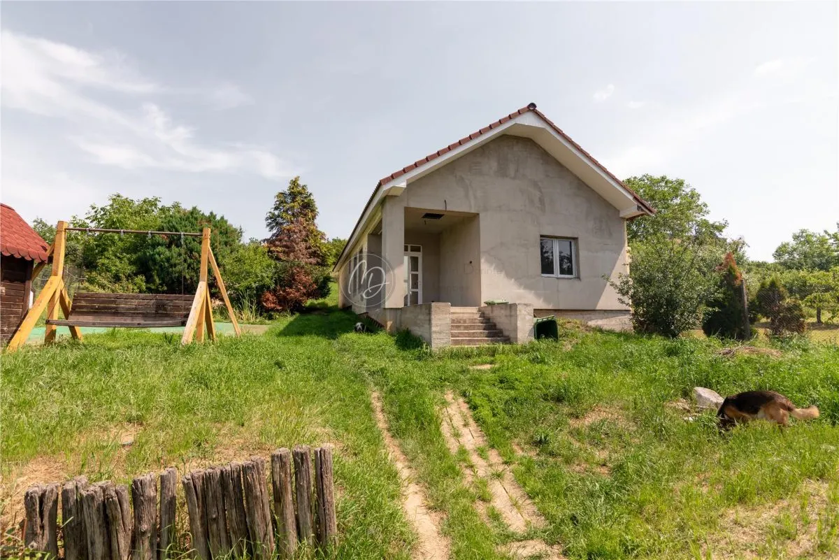 Villa Neuve avec Terrain Généreux, Oradea - foto 5