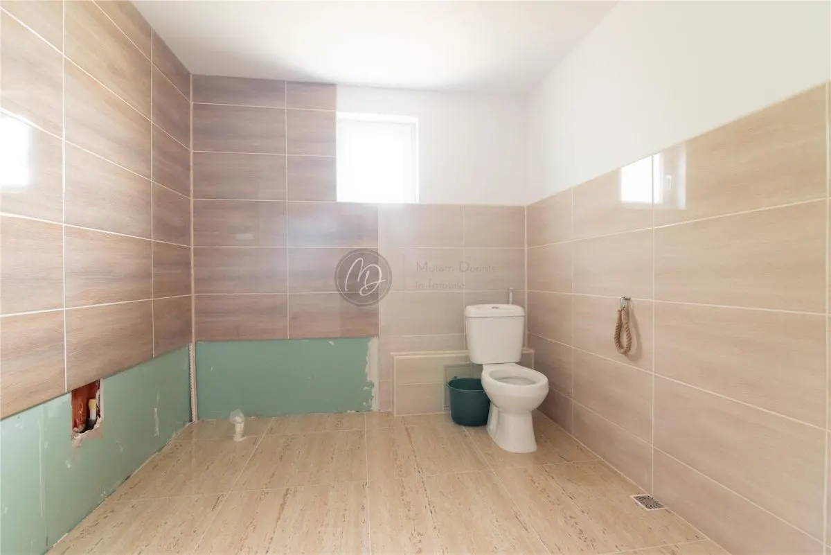 Villa Neuve avec Terrain Généreux, Oradea - foto 7